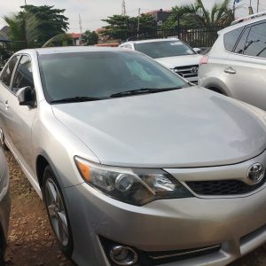 Toyota Camry SE 2014